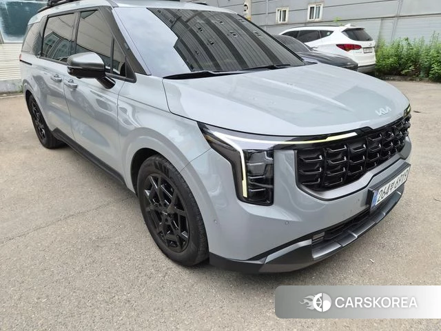 Kia The New Carnival 4th Generation 2025 Серебристо-серый из Кореи, фото 3