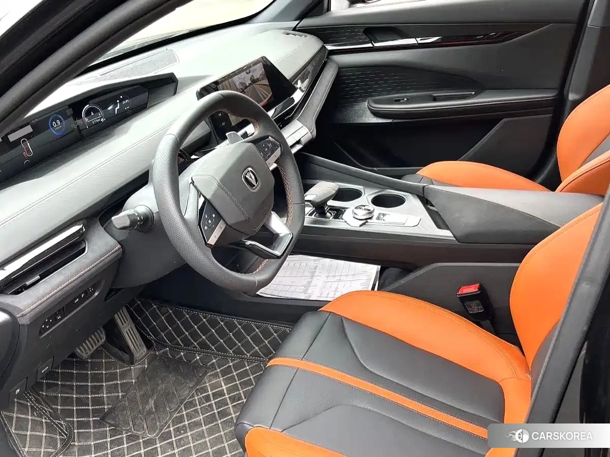 Chang'an Changan UNI-V 2025 Черный из Китая, фото 4