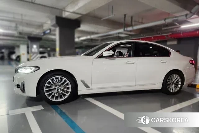 BMW 5 Series (G30) 2020 Белый из Кореи, фото 4