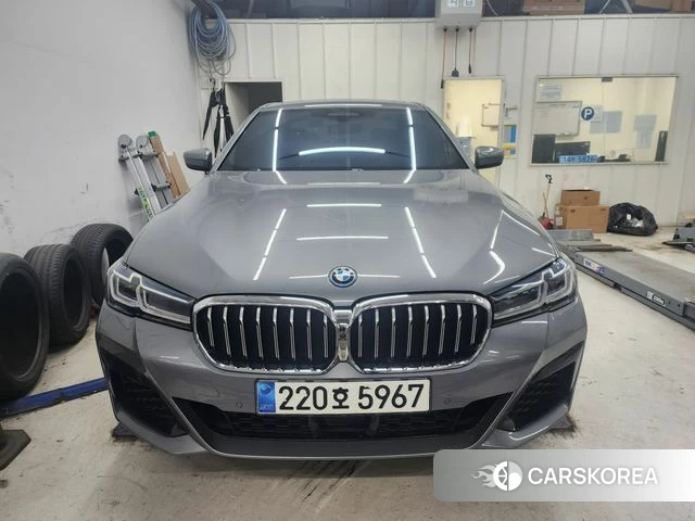 BMW 5 Series (G60) id 4292556 из Кореи 10