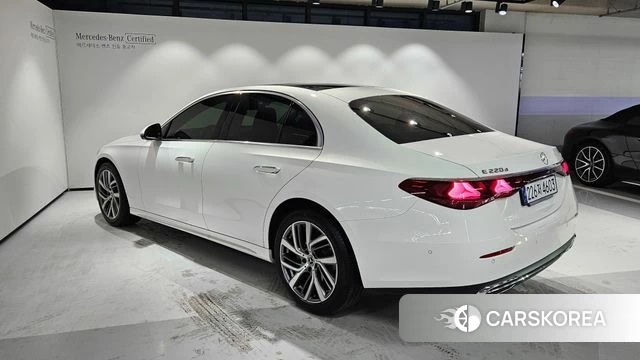 Mercedes-Benz E-Class W214 id 4354229 из Кореи 13