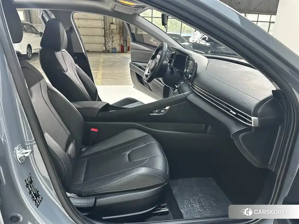Hyundai Elantra id 4545971 из Китая 14