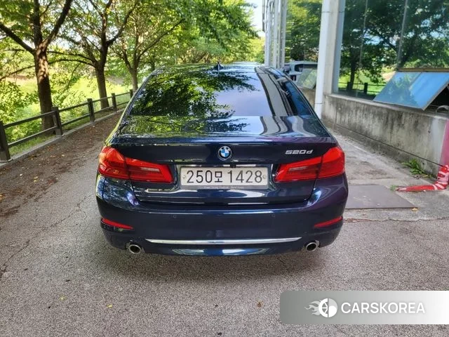 BMW 5 Series (G30) id 3044694 из Кореи 11