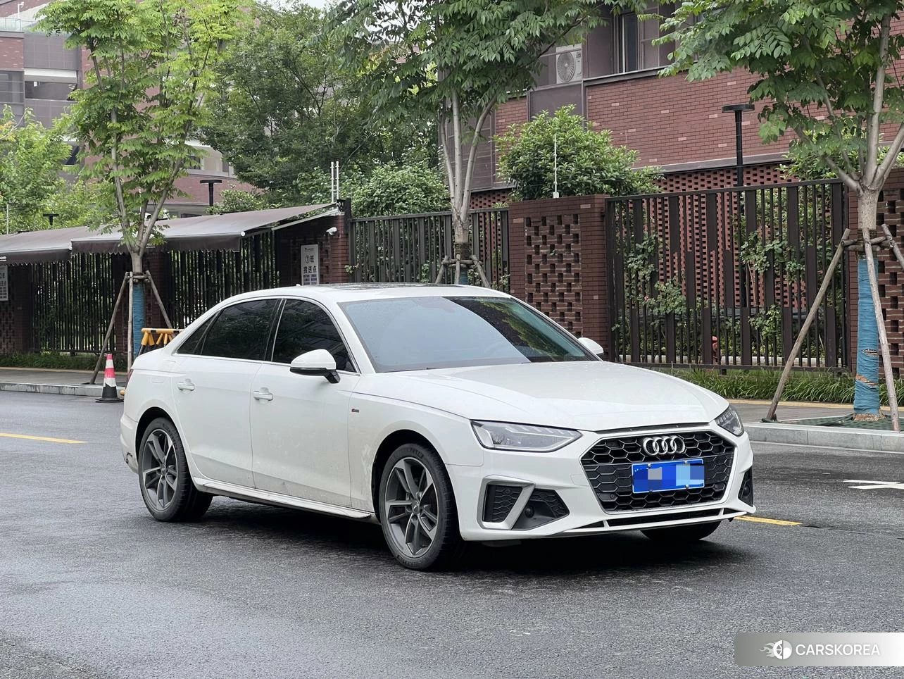 Audi A4L 2020 Белый из Китая, фото 3