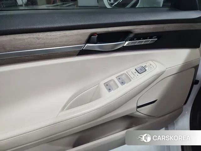 Genesis G90 id 3606854 из Кореи 7