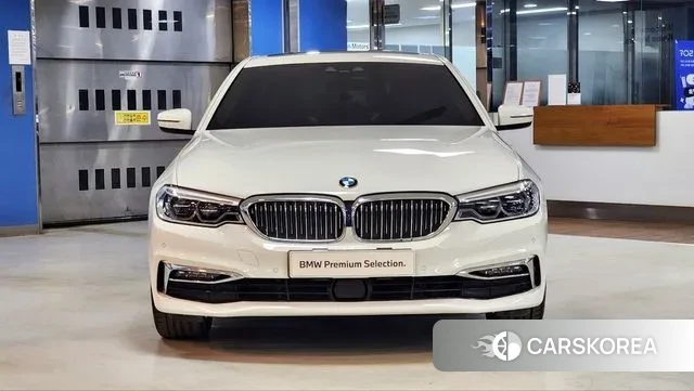 BMW 5 Series (G30) id 3635847 из Кореи 13