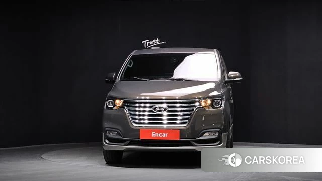 Hyundai The New Grand Starex id 3814117 из Кореи 13