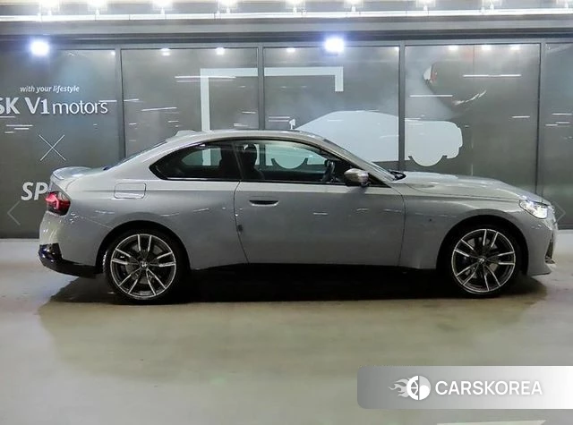 BMW 2 Series (G42) 2024 Серебристо-серый из Кореи, фото 3