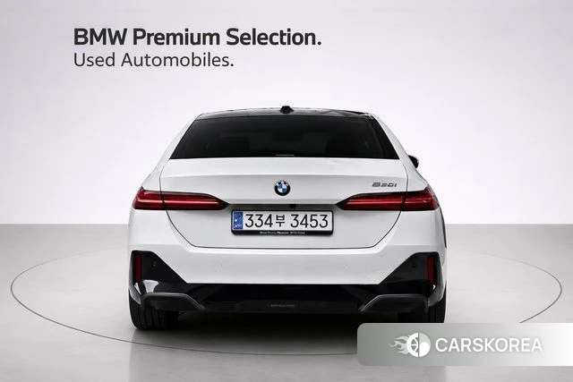 BMW 5 Series (G60) id 3920905 из Кореи 13