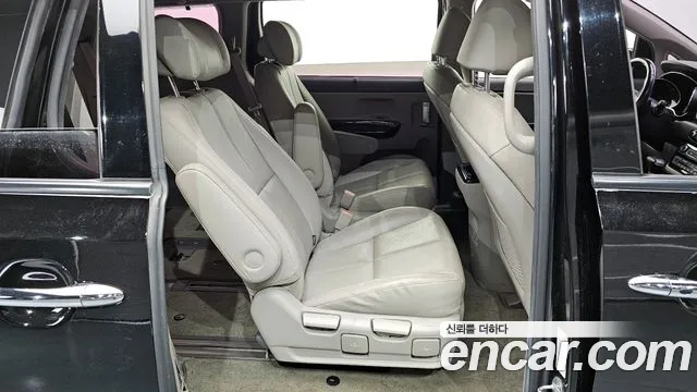 Kia All New Carnival id 2676443 из Кореи 13