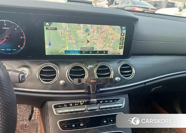 Mercedes-Benz E-Class W213 2023 Белый из Кореи, фото 3