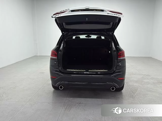 BMW X1 id 4263015 из Китая 13
