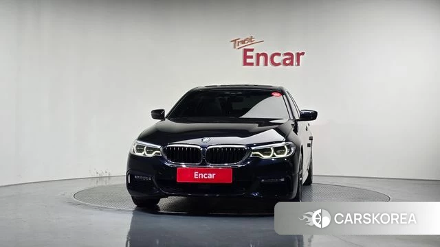 BMW 5 Series (G30) id 4397835 из Кореи 23