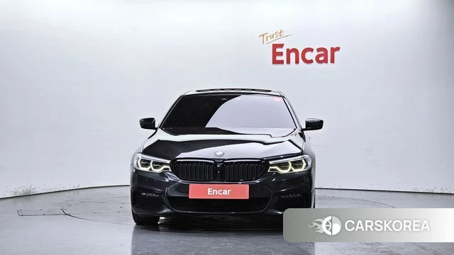 BMW 5 Series (G30) id 4595087 из Кореи 13