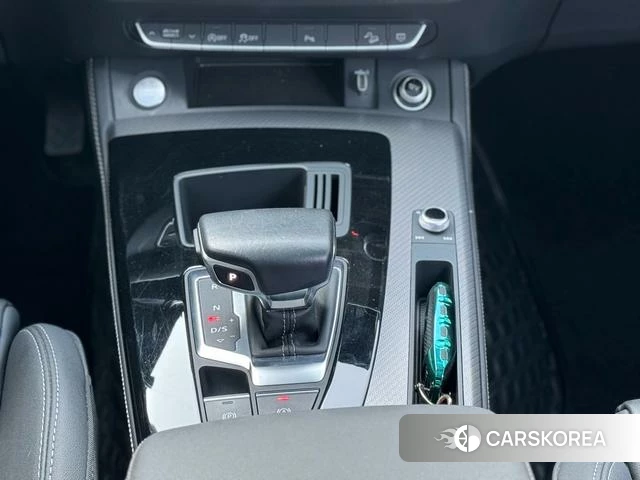 Audi Q5L id 4277681 из Китая 8