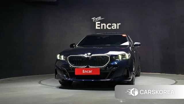 BMW 5 Series (G60) id 4432322 из Кореи 23