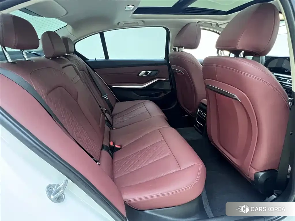 BMW 3 series id 4589392 из Китая 23