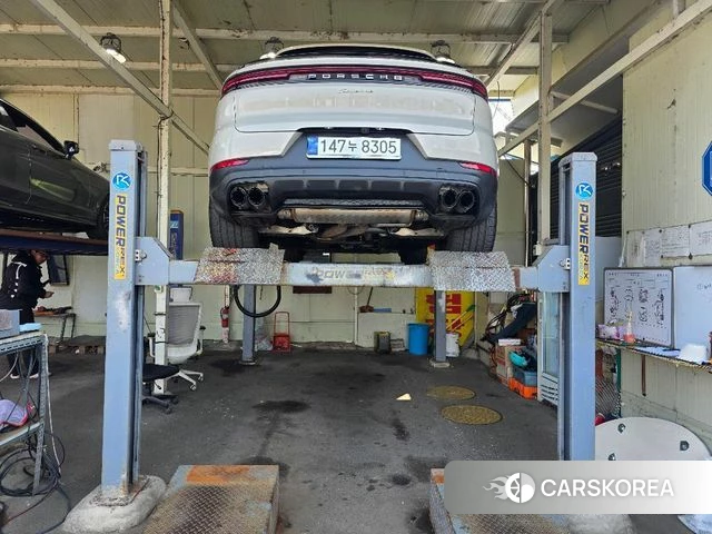 Porsche Cayenne (PO536) 2025 Белый из Кореи, фото 3