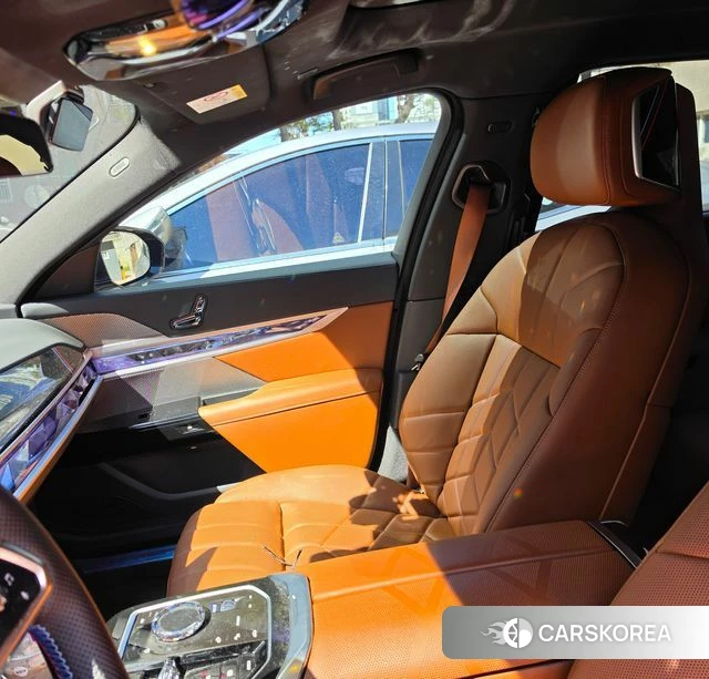 BMW 7 Series (G70) 2025 Черный из Кореи, фото 3