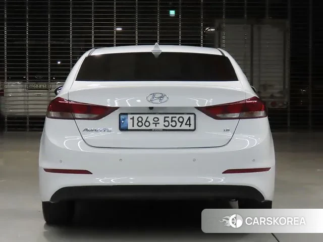 Hyundai Avante AD id 3249233 из Кореи 13