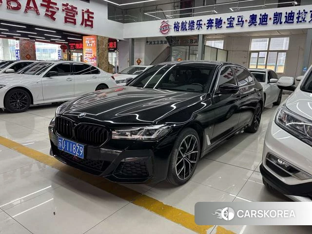 BMW 5 series 2022 Черный из Китая, фото 3