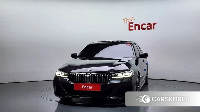 BMW 5 Series (G30) id 3410918 из Кореи 13