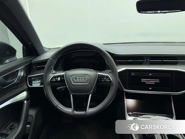 Audi A6L id 4329196 из Китая 9