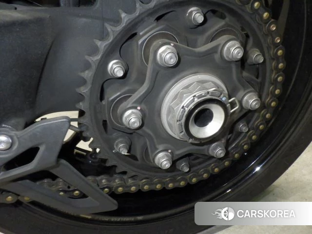 Triumph SPEED TRIPLE 1200 RR id 3946664 из Японии 23