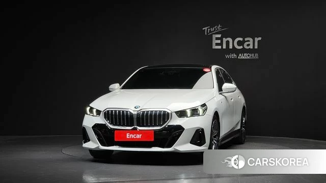 BMW 5 Series (G60) id 4474409 из Кореи 23