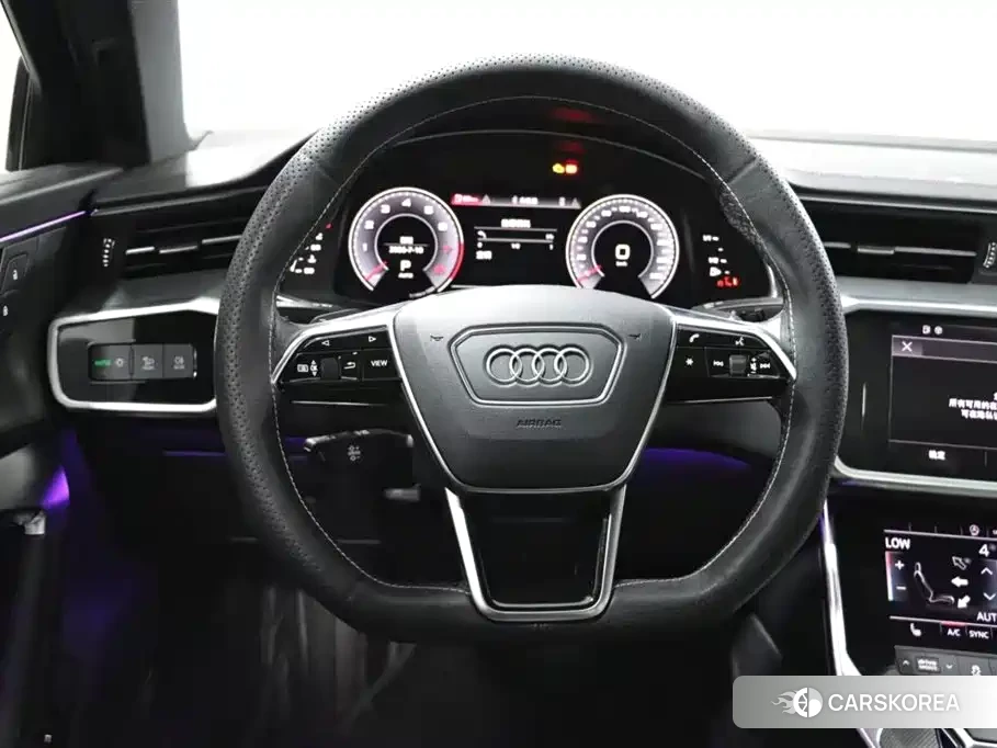 Audi A6L id 4576648 из Китая 11