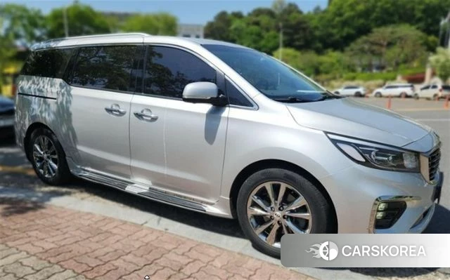 Kia The New Carnival 2018 Серебряный из Кореи, фото 4