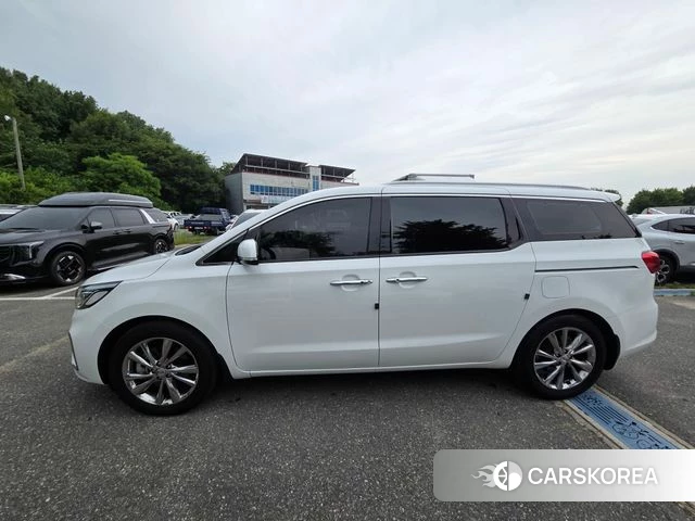 Kia The New Carnival id 4410742 из Кореи 13