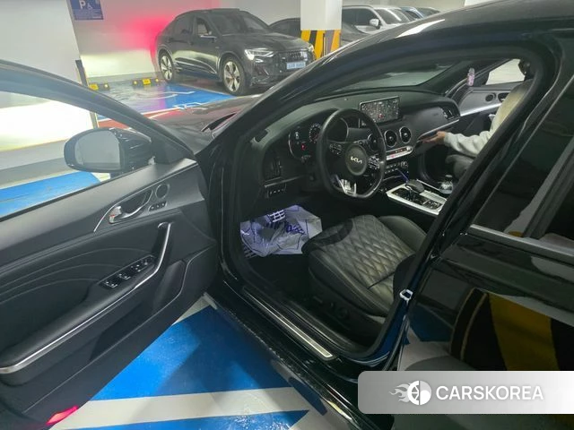 Kia Stinger Meister 2023 Черный из Кореи, фото 3