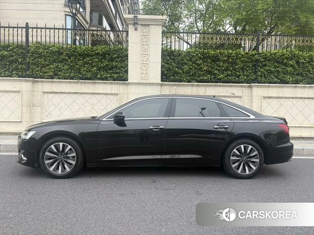 Audi A6L id 4260292 из Китая 7