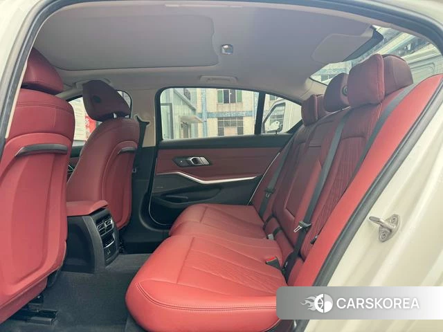 BMW 3 series 2024 Белый из Китая, фото 5
