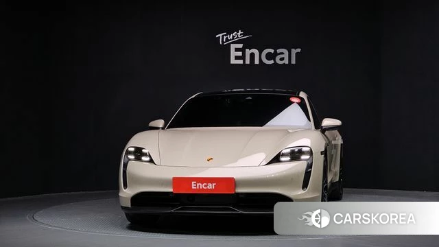 Porsche Taycan id 4267507 из Кореи 23