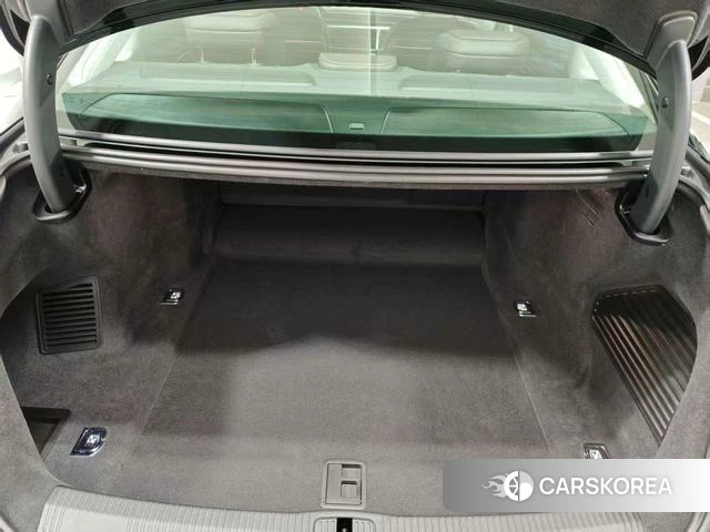 Audi A8 id 4278611 из Китая 10