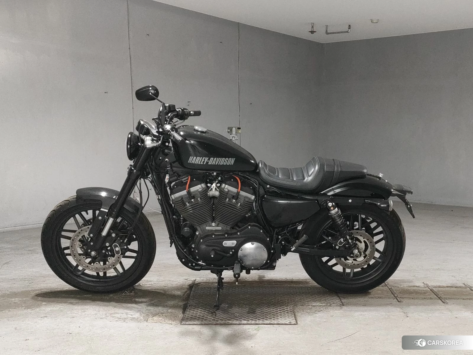 Проданный Harley-Davidson Sportster XL1200CX Roadster 2017 из Японии, фото 3