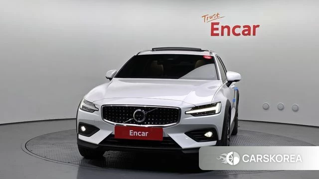Volvo V60 Cross-Country 2nd Generation id 3786975 из Кореи 13