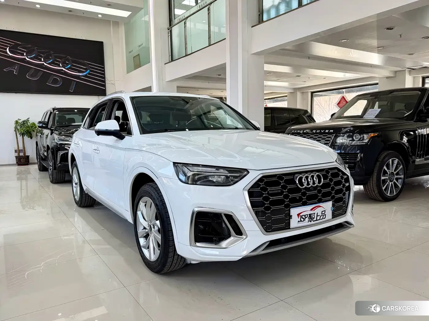 Audi Q5L 2021 Белый из Китая, фото 5