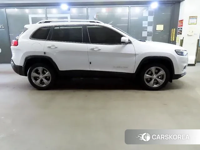 Jeep Cherokee (KL) id 3493616 из Кореи 13
