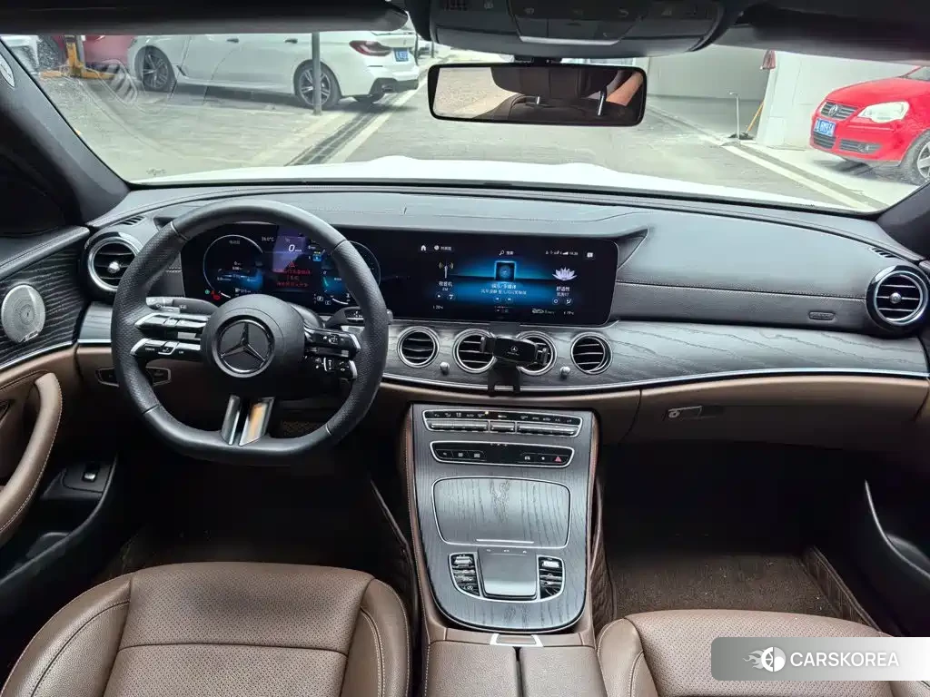 Mercedes-Benz E-Class 2023 Белый из Китая, фото 3