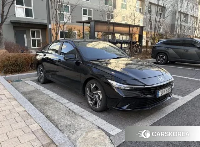 Hyundai The New Avante (CN7) 2023 Черный из Кореи, фото 3