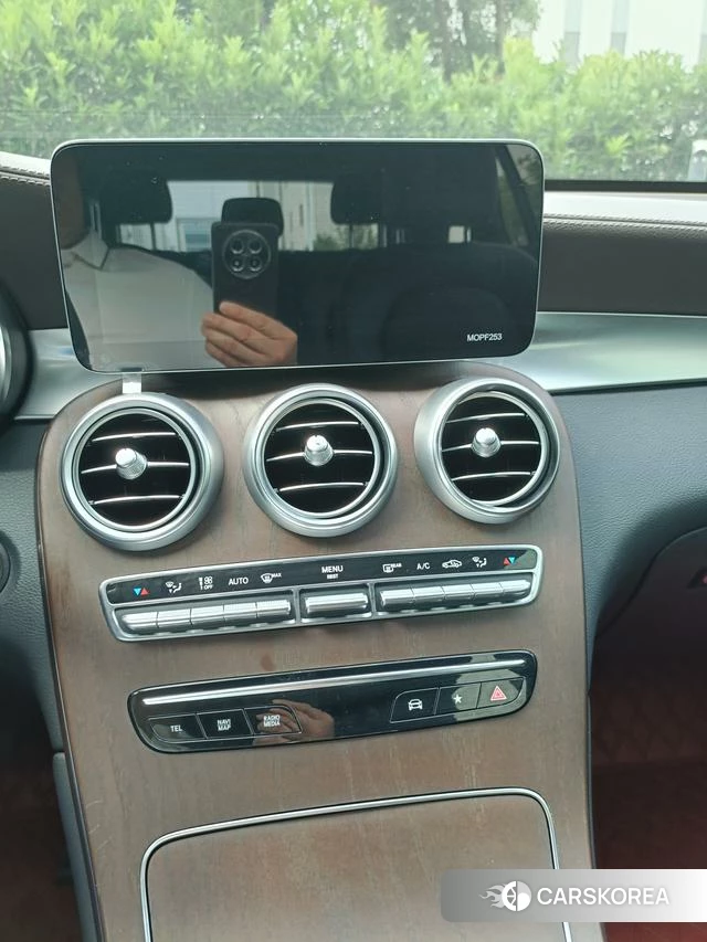 Mercedes-Benz GLC 2021 Белый из Китая, фото 4