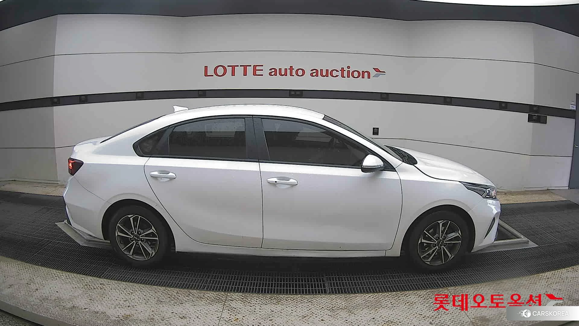 Kia K3 id 4352388 из Кореи 23