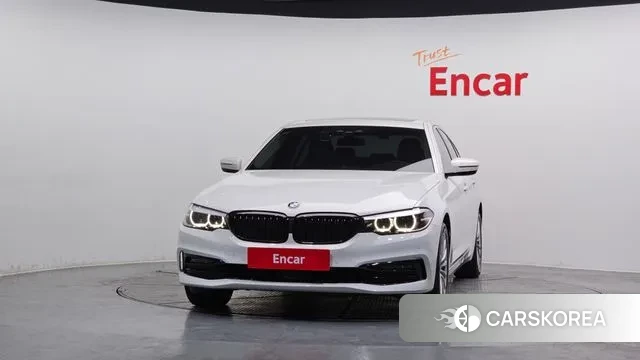 BMW 5 Series (G30) id 3692115 из Кореи 12