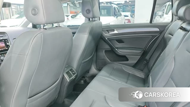 Volkswagen Golf (imported) 2019 Белый из Китая, фото 3