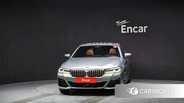 BMW 5 Series (G30) id 3670318 из Кореи 13