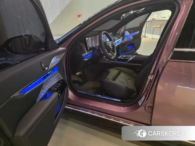 BMW i7 (G70) id 3304908 из Кореи 9