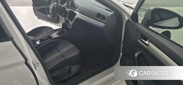 Volkswagen Lingdu 2022 Белый из Китая, фото 3